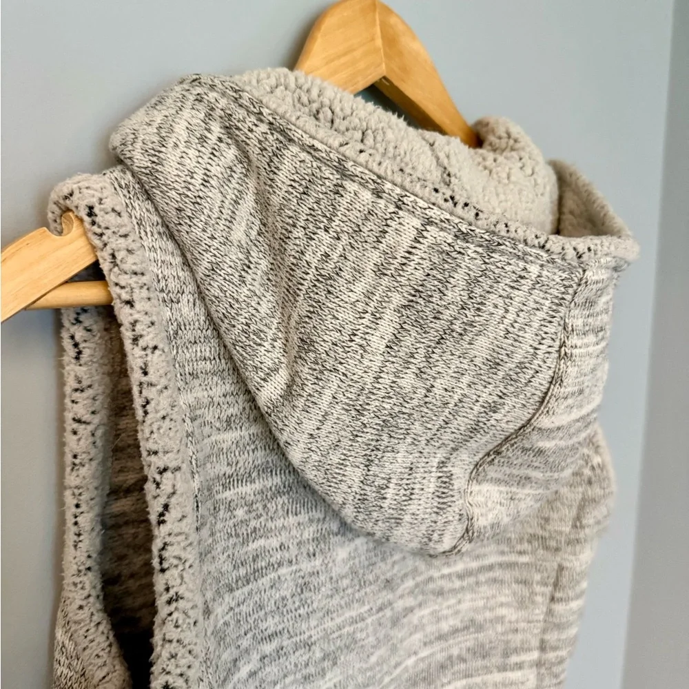 Kuhl Alaska Women’s Cozy Sleeveless Zip-Up Hooded Vest w/ Pockets - Heather Gray - Picture 10 of 12